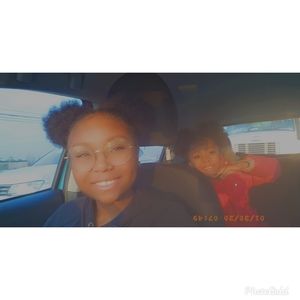 Meet your Posher, Esha